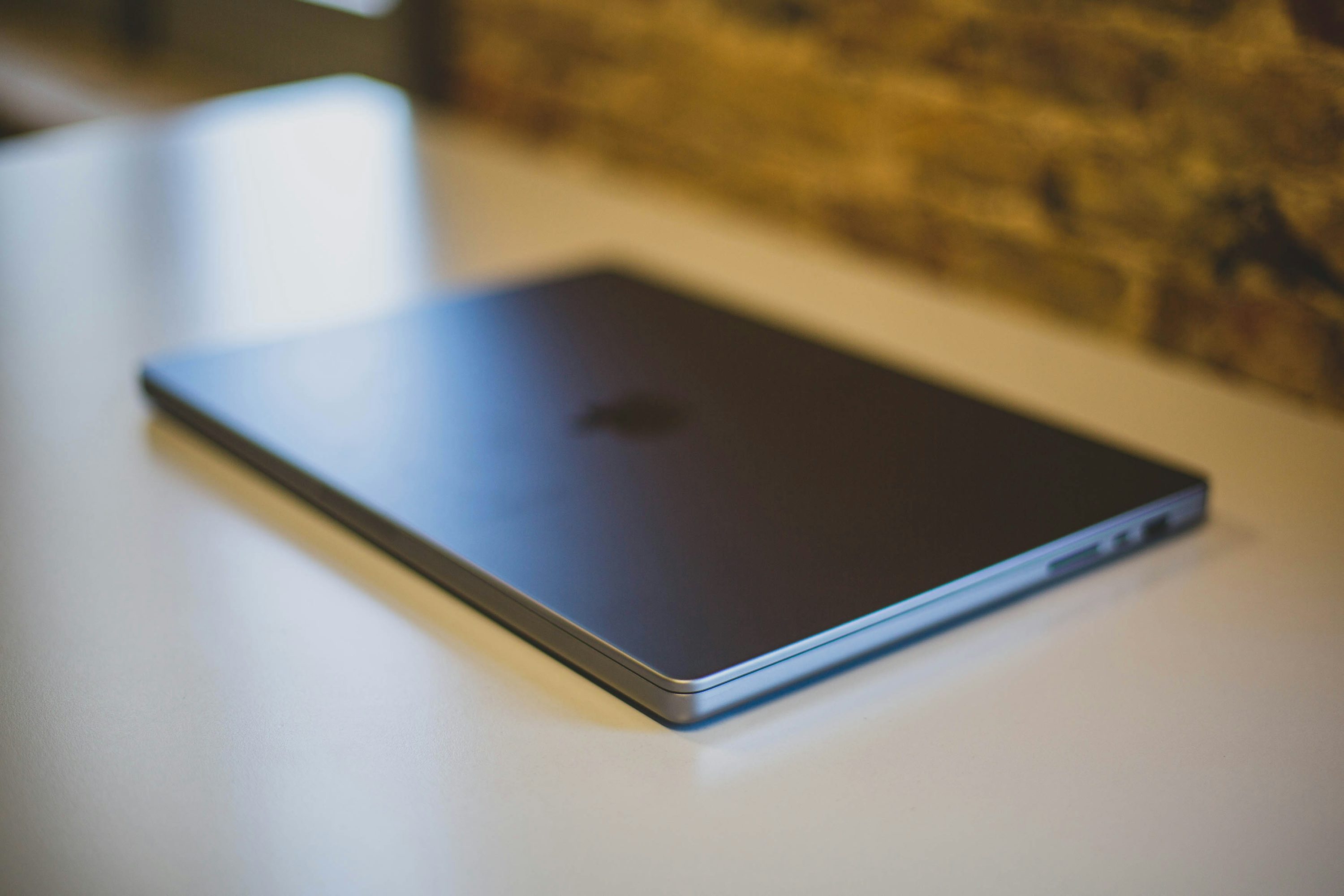 Apple MacBook Pro 16-inch - Side View